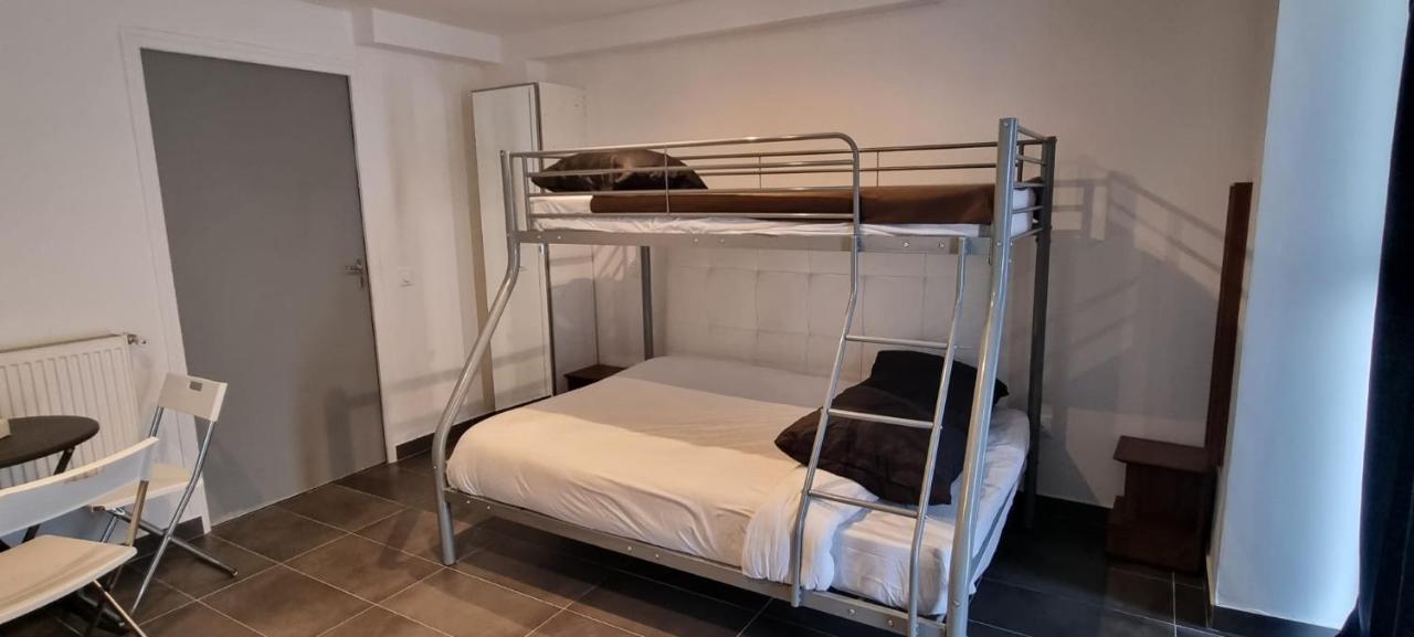 Hotel Sainte-Barbe Guignes-Rabutin Εξωτερικό φωτογραφία